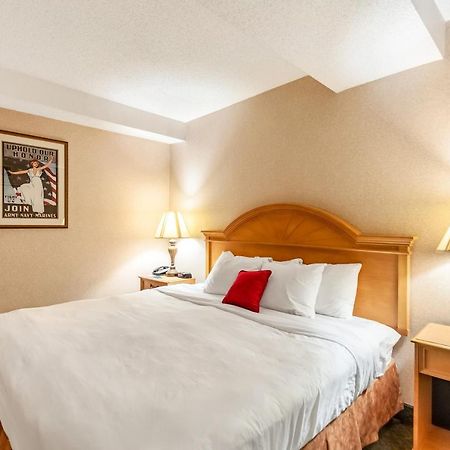 Quality Inn Iwo Jima Arlington Exterior photo