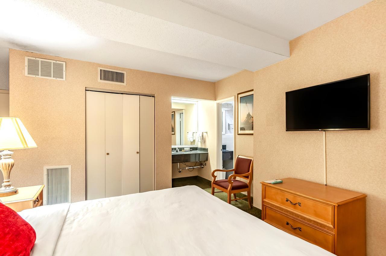 Quality Inn Iwo Jima Arlington Exterior photo