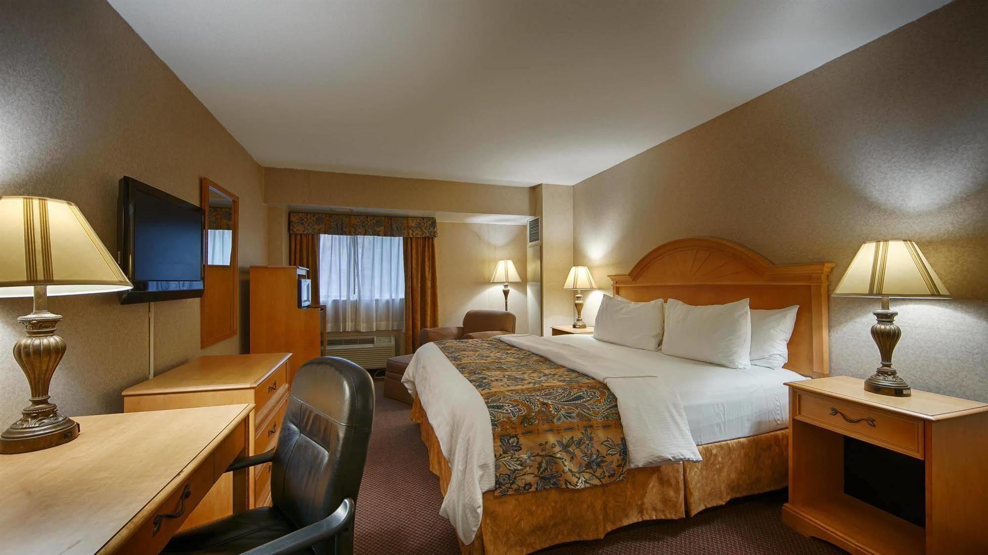 Quality Inn Iwo Jima Arlington Exterior photo