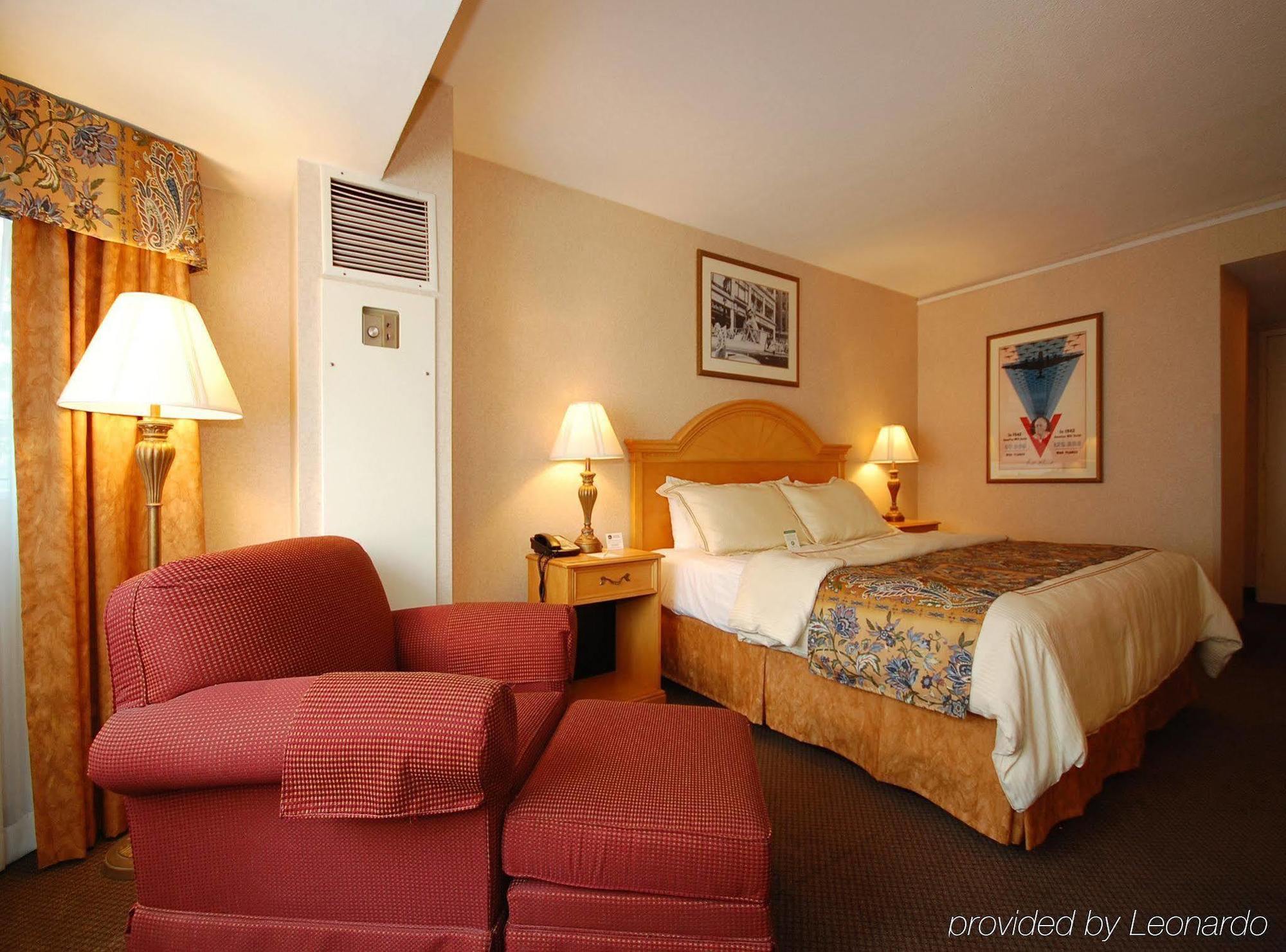 Quality Inn Iwo Jima Arlington Exterior photo